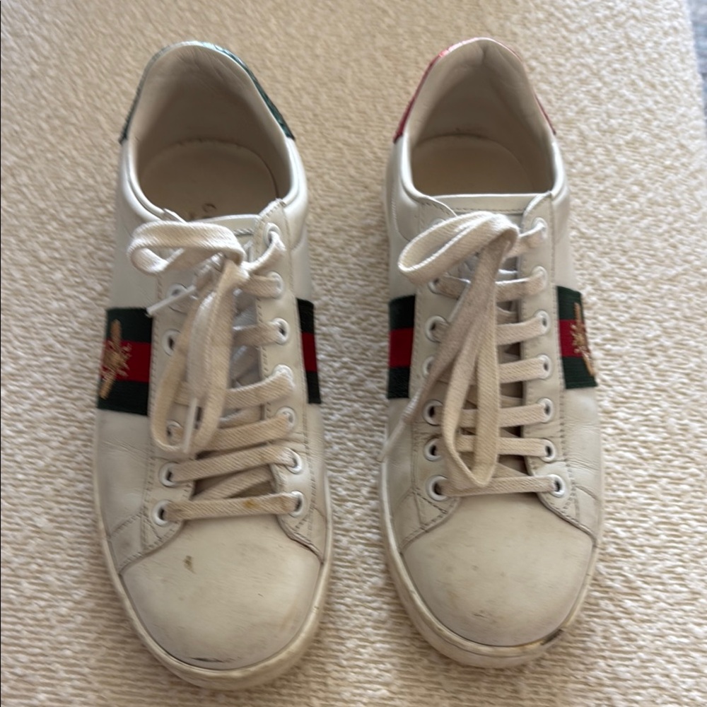 Gucci ACE sneakers White and Green Sneakers Sleek Design